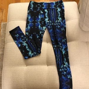 Fabletic neon blue design leggings